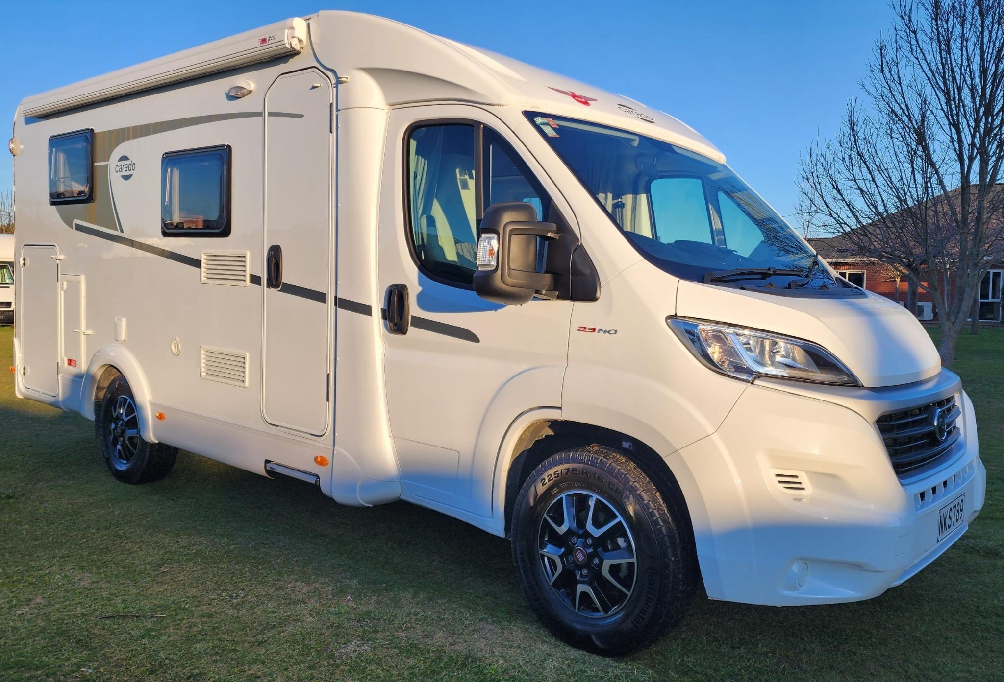 2020 Carado V337